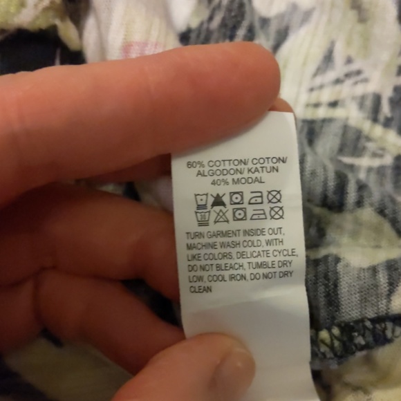 Lucky Brand flower t-shirt - Picture 3 of 4